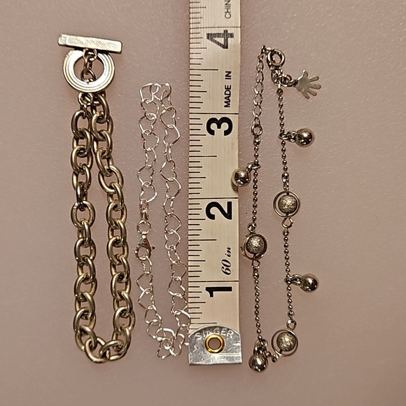 Mixed Jewelry lot 8 bracelets 1 wrap necklace gold and silver tone charms - Picture 5 of 14